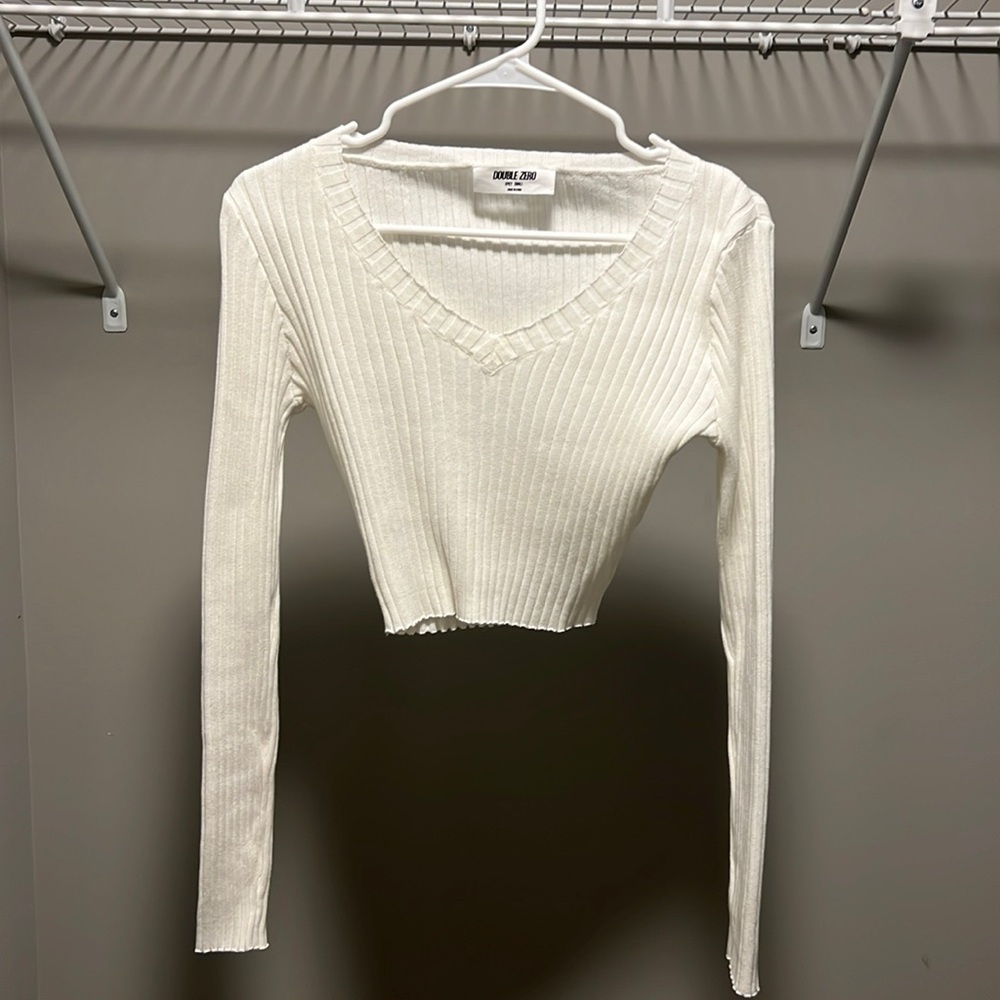 NWOT * Double Zero Off White Wide Ribbed V-Neck Sweater in Size Small